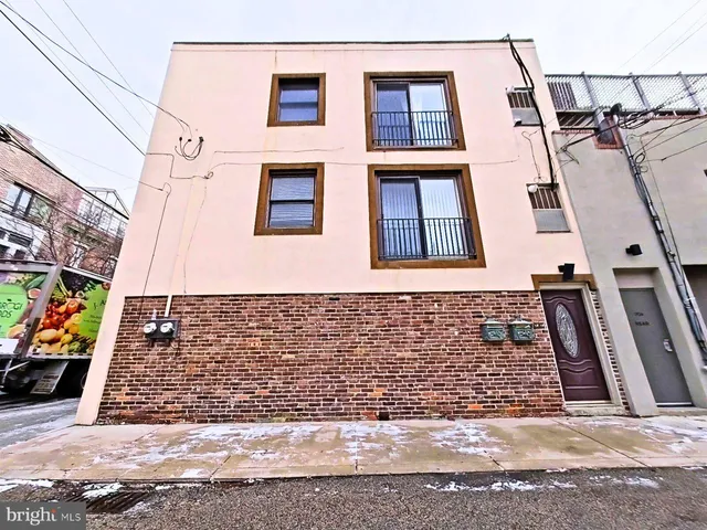 $2,500 | 610-12 Bainbridge Street, Unit 2, Philadelphia, PA 19147