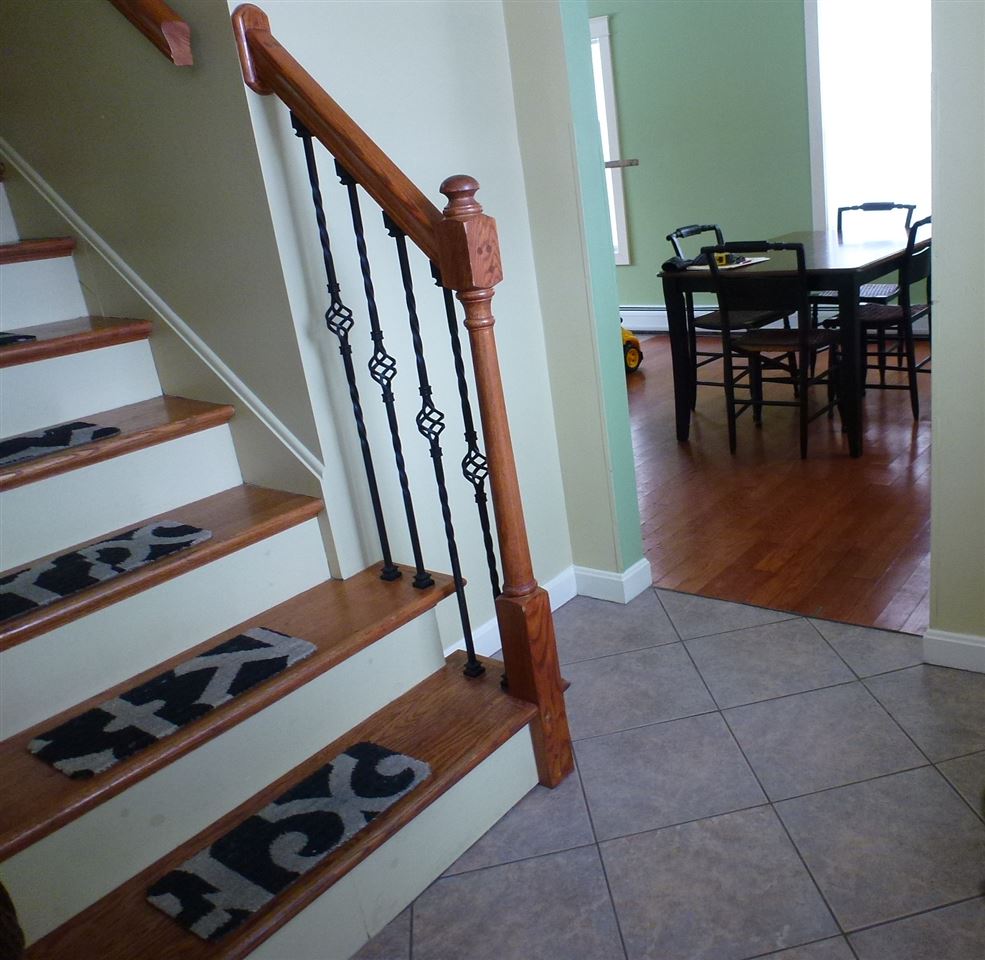 24 Curtis Avenue Rutland, VT 05701 - Photo 8 of 19