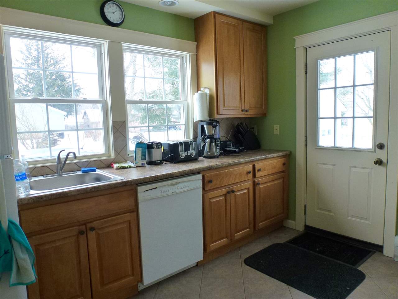 24 Curtis Avenue Rutland, VT 05701 - Photo 9 of 19