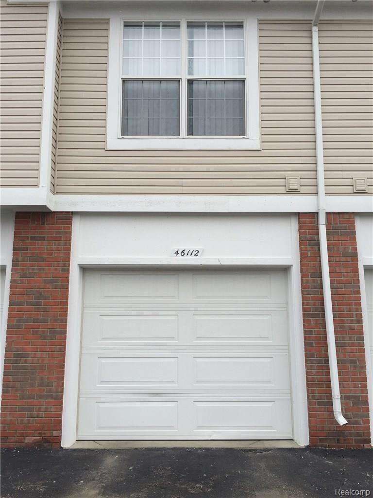 46112 Rhodes Drive Macomb, MI 48044 - Photo 20 of 20 garage.jpg