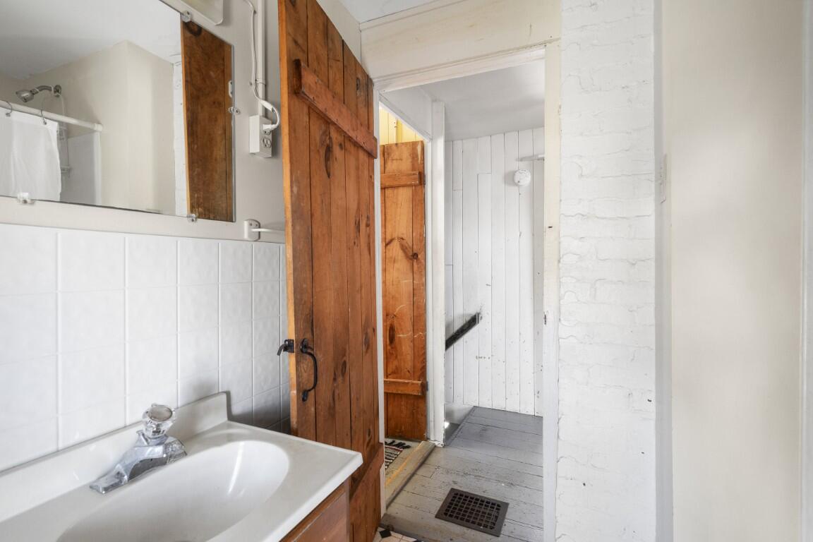 122 Camerons Point Road Southport, ME 04576 - Photo 24 of 35 26