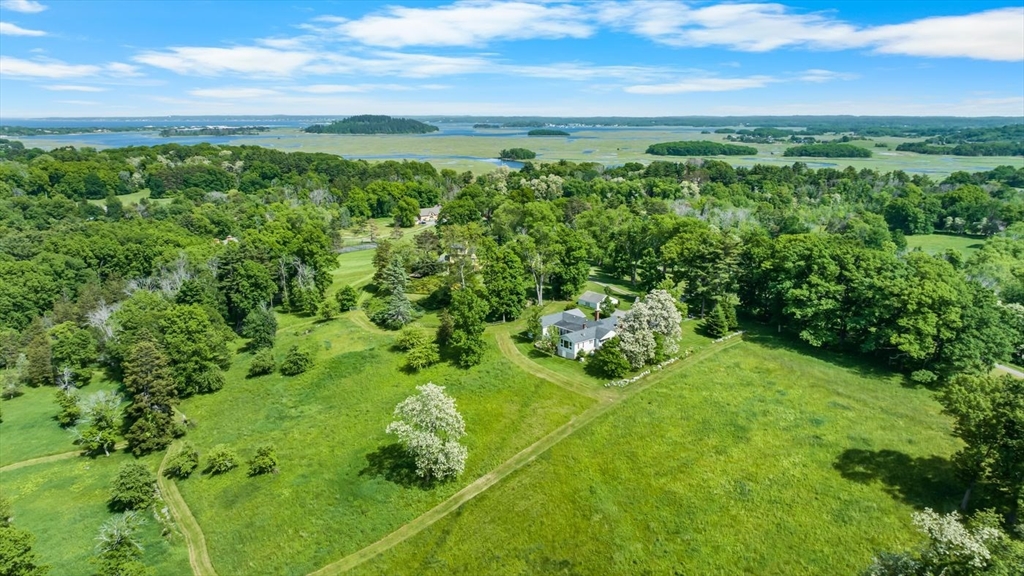 158 Argilla Road Ipswich, MA 01938 - Photo 4 of 27