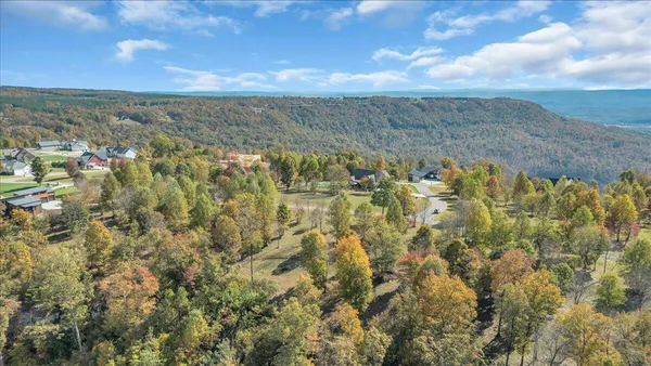 $275,000 | 725 Sunset Circle, Unit SV108, Jasper, TN 37347