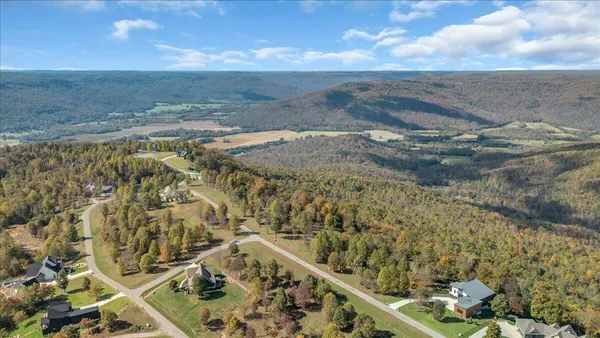 $275,000 | 725 Sunset Circle, Unit SV108, Jasper, TN 37347