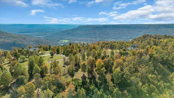 $275,000 | 725 Sunset Circle, Unit SV108, Jasper, TN 37347