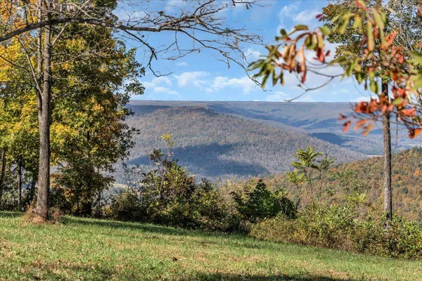 $275,000 | 725 Sunset Circle, Unit SV108, Jasper, TN 37347