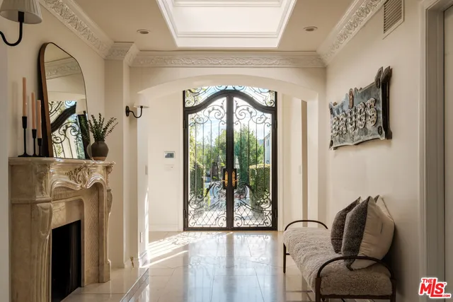 $25,000 | 18875 Pasadero Drive, Tarzana, CA 91356