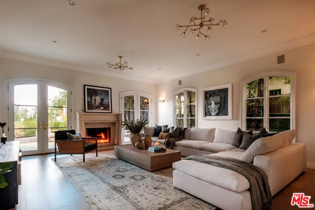 $25,000 | 18875 Pasadero Drive, Tarzana, CA 91356