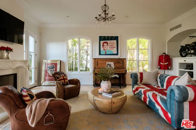 $25,000 | 18875 Pasadero Drive, Tarzana, CA 91356