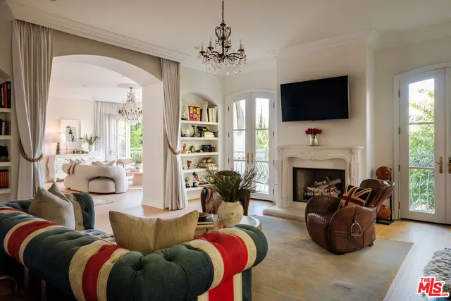 $25,000 | 18875 Pasadero Drive, Tarzana, CA 91356