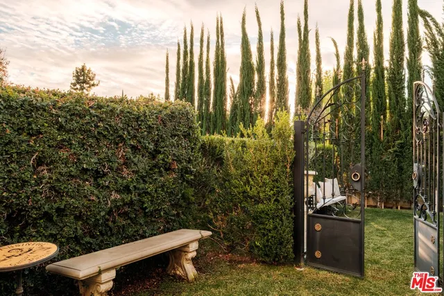 $25,000 | 18875 Pasadero Drive, Tarzana, CA 91356