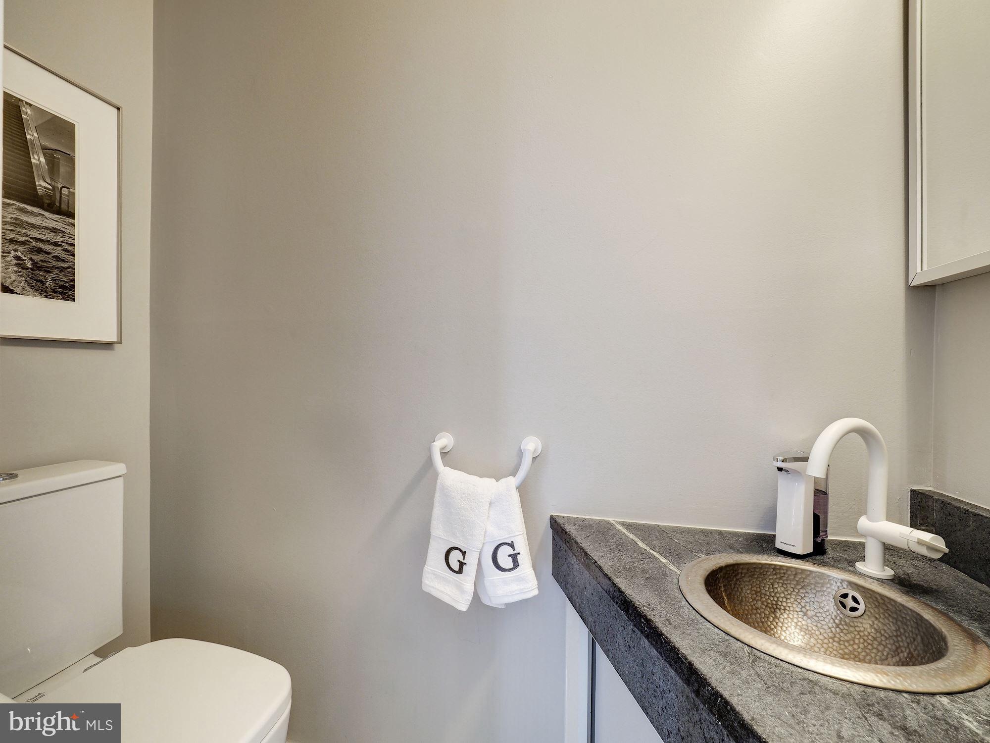 6813 Persimmon Tree Road Bethesda, MD 20817 - Photo 13 of 23