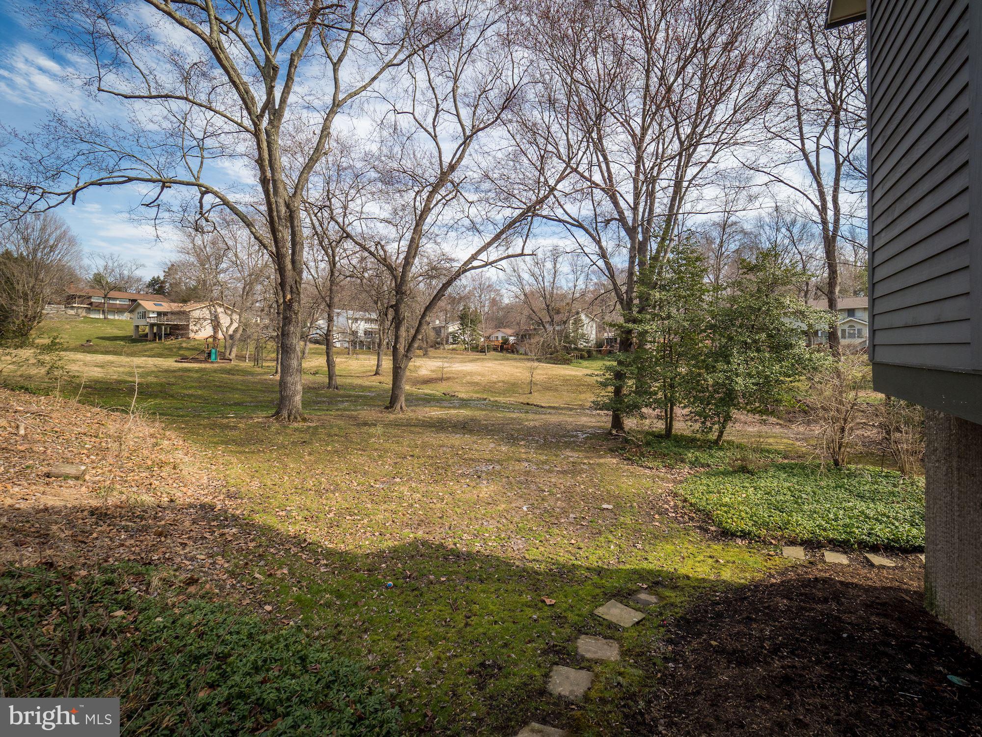6813 Persimmon Tree Road Bethesda, MD 20817 - Photo 23 of 23