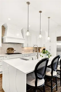 $1,250,000 | 16 Conifer Circle Northeast, Atlanta, GA 30342