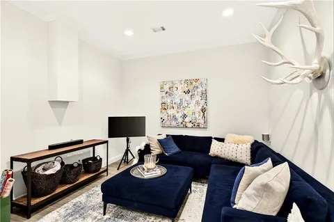 $1,250,000 | 16 Conifer Circle Northeast, Atlanta, GA 30342