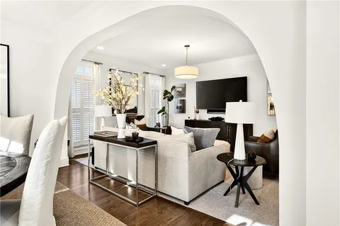 $1,250,000 | 16 Conifer Circle Northeast, Atlanta, GA 30342