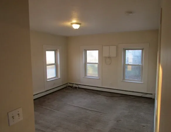 $1,700 | 1 Church Street, Unit B, Medway, MA 02053