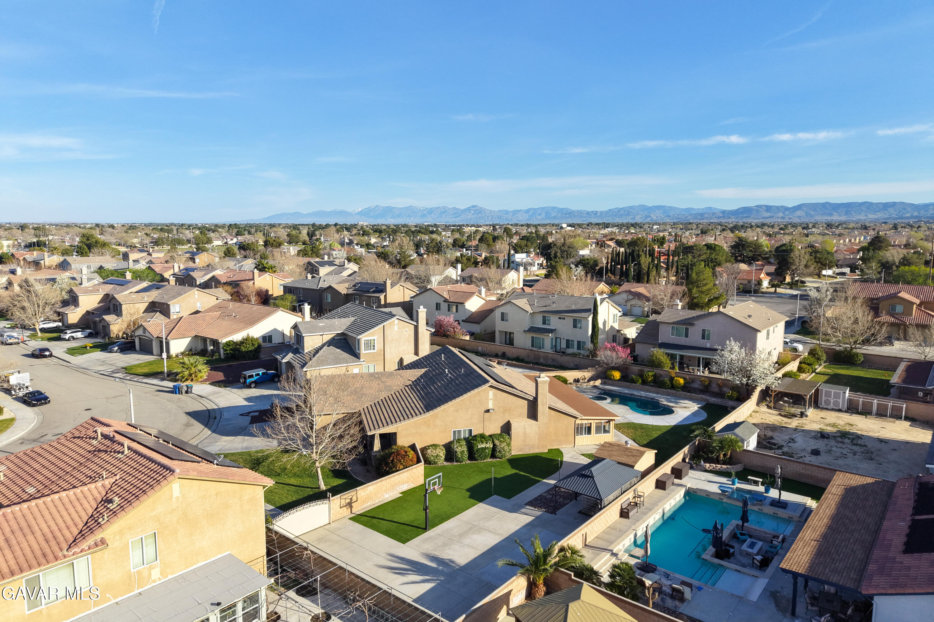 3724 Neola Way Lancaster, CA 93536 - Photo 30 of 31 an aerial view of residential houses with outdoor space