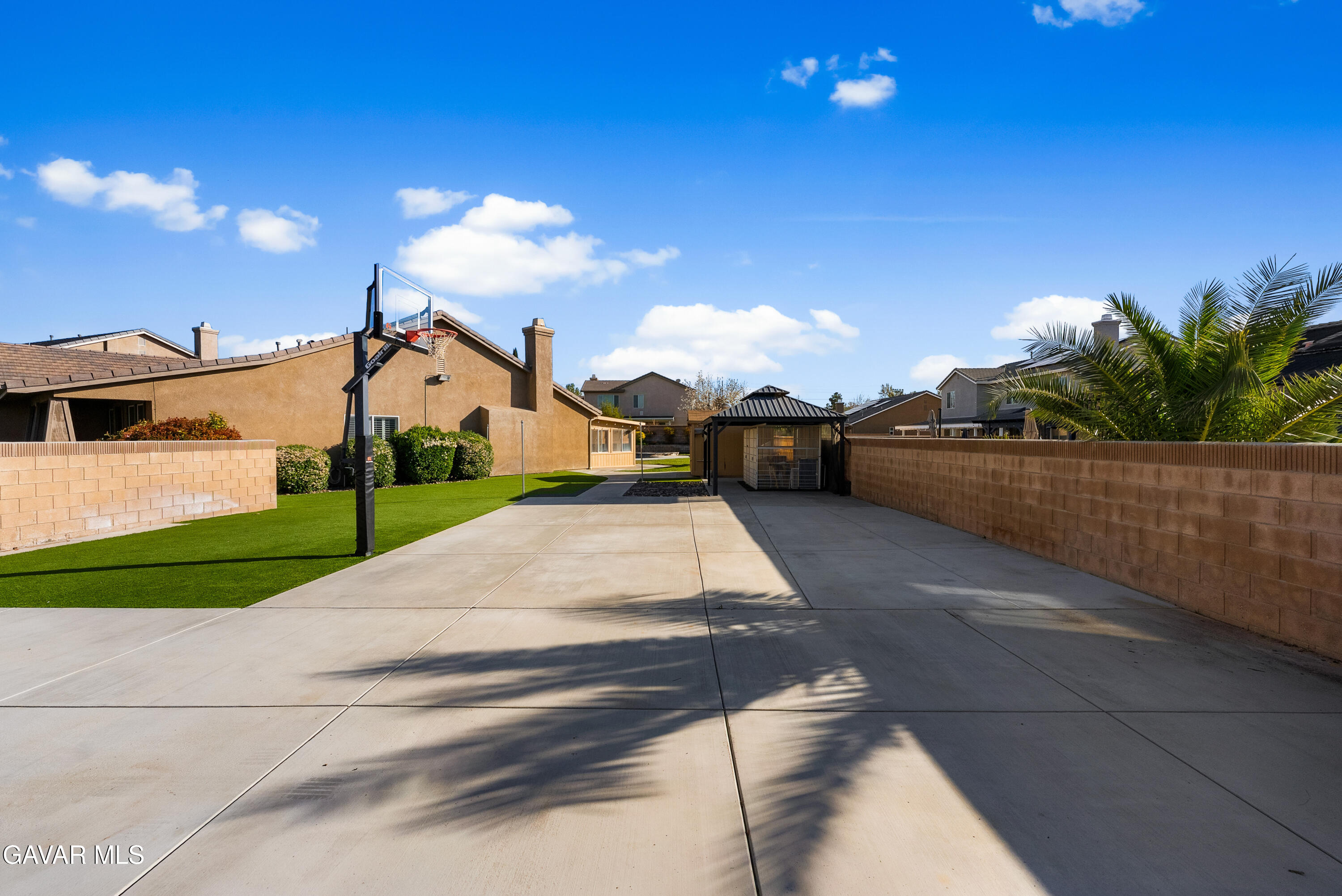 3724 Neola Way Lancaster, CA 93536 - Photo 3 of 31 a view of a patio with a yard
