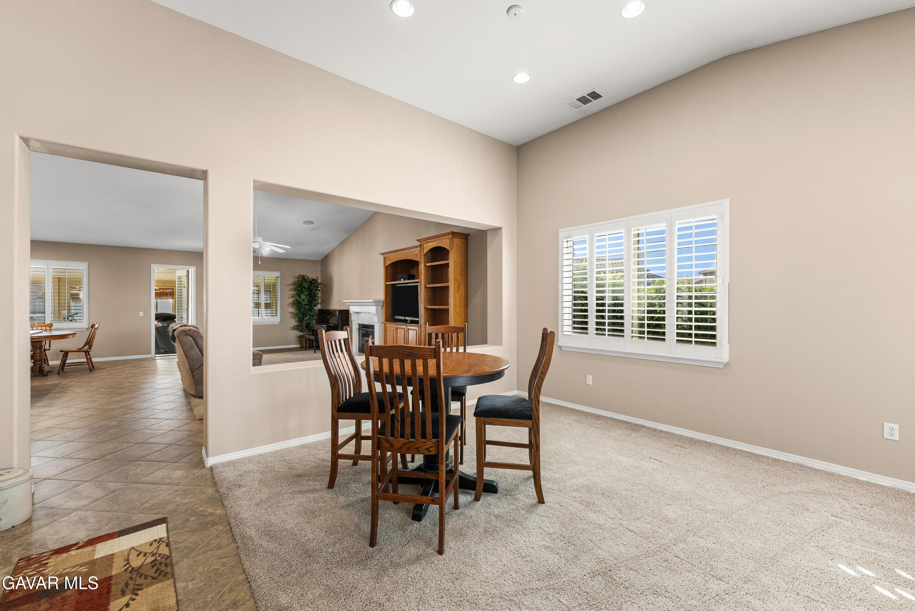 3724 Neola Way Lancaster, CA 93536 - Photo 5 of 31 a dining room with furniture and window