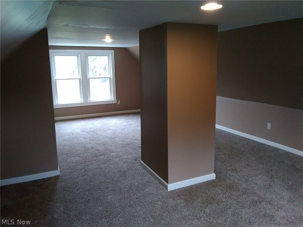 4712 Anderson Road Cleveland, OH 44124 - Photo 16 of 24