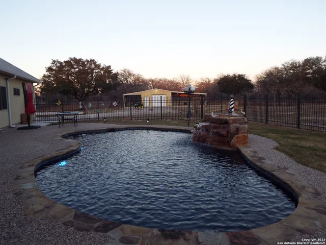 $3,350 | 414 Shannon Ridge Drive, Floresville, TX 78114