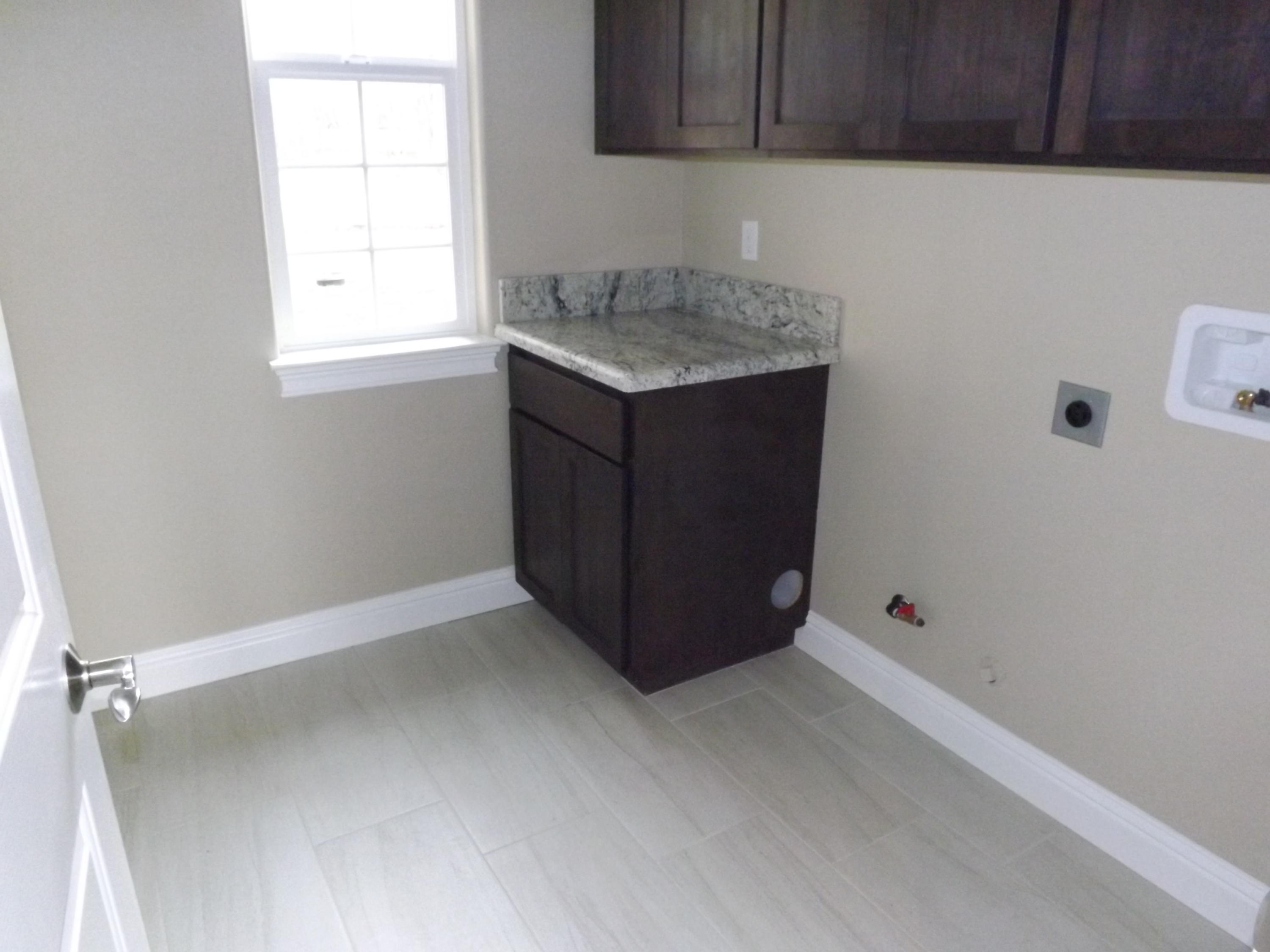 2831 Girvan Road Redding, CA 96001 - Photo 23 of 25 DSCF5919