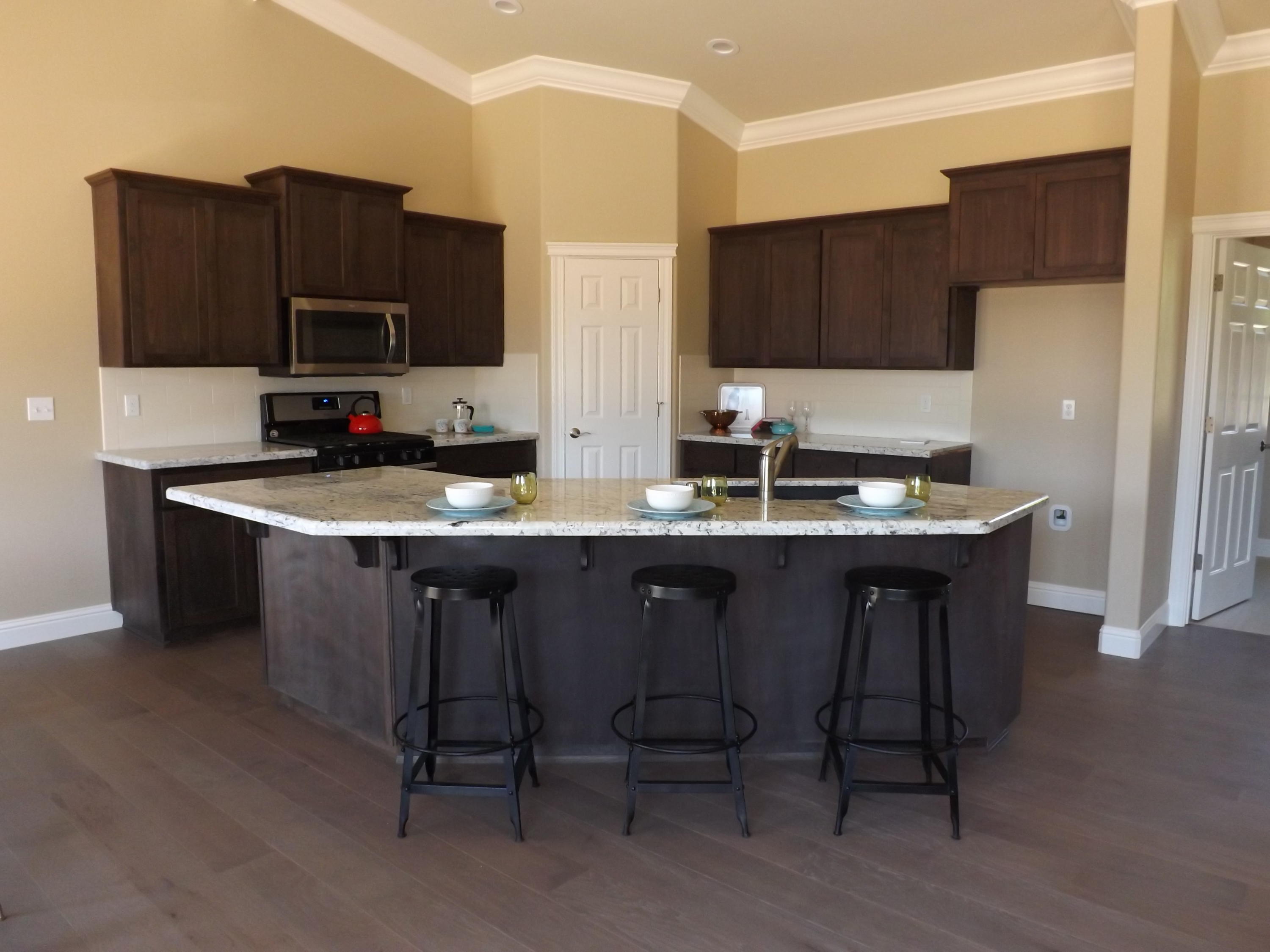 2831 Girvan Road Redding, CA 96001 - Photo 10 of 25 DSCF6329
