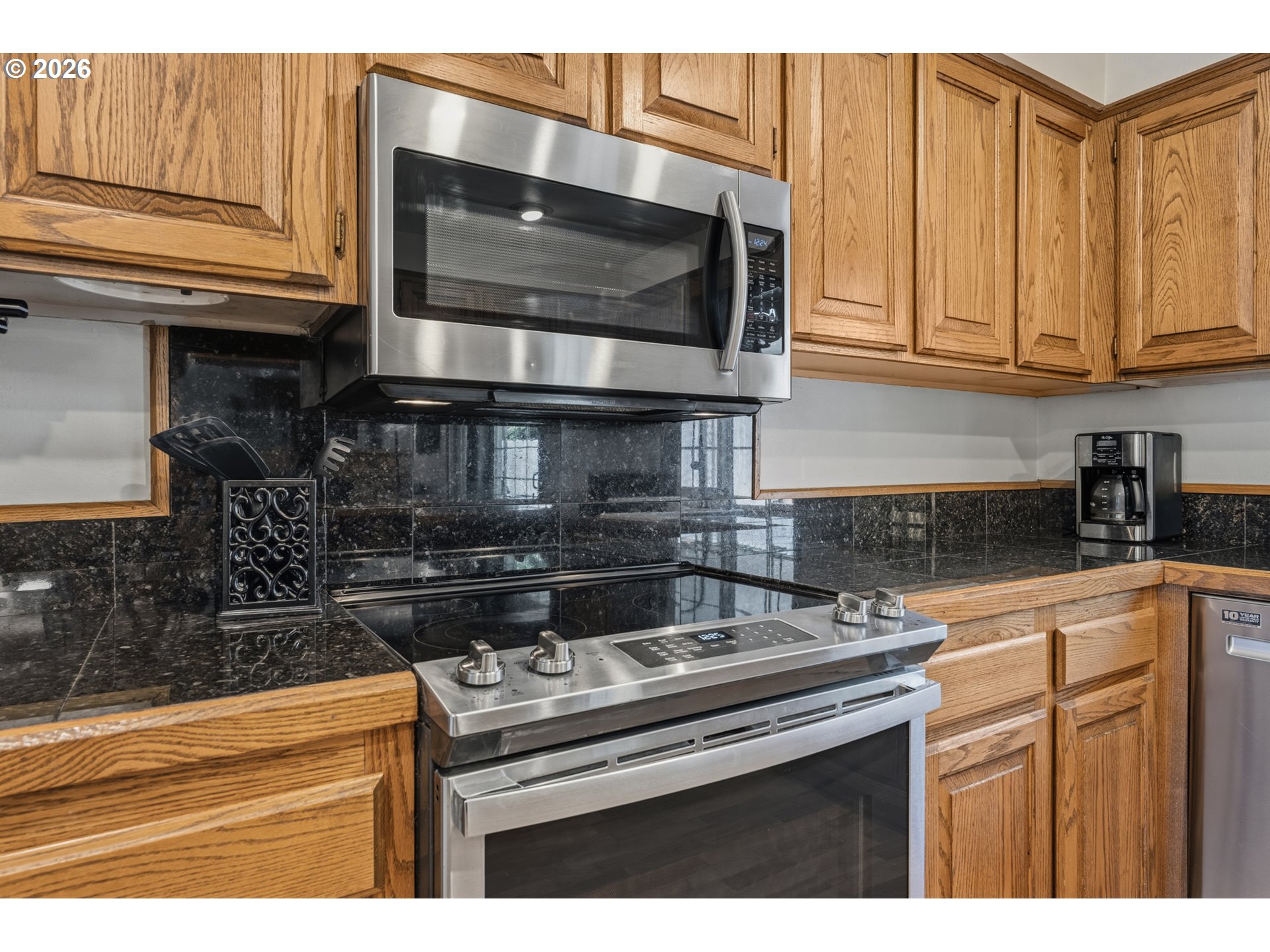 5425 Southwest 208th Court Beaverton, OR 97078 - Photo 17 of 43