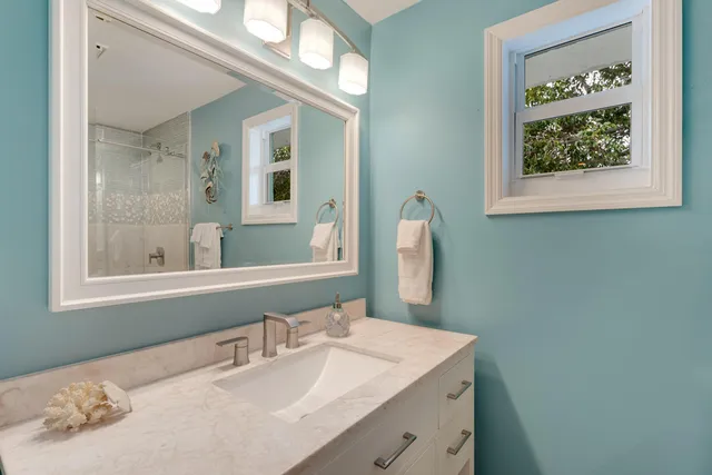 $995,000 | 134 Dove Creek Drive, Tavernier, FL 33070