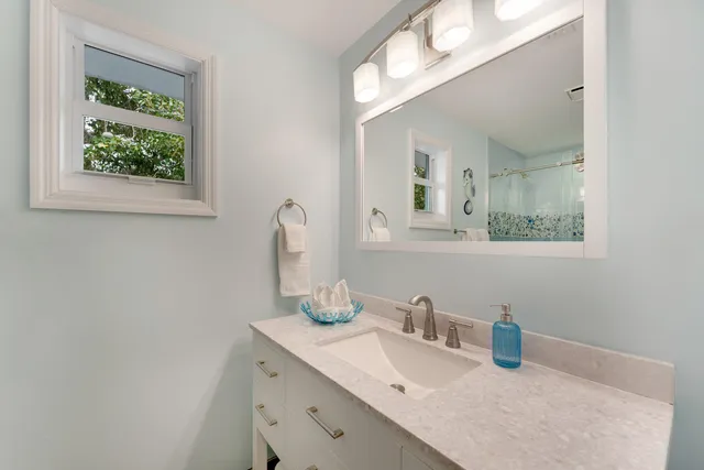 $995,000 | 134 Dove Creek Drive, Tavernier, FL 33070