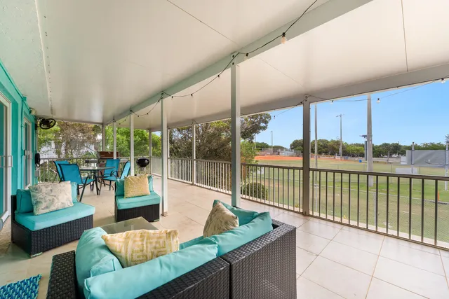 $995,000 | 134 Dove Creek Drive, Tavernier, FL 33070