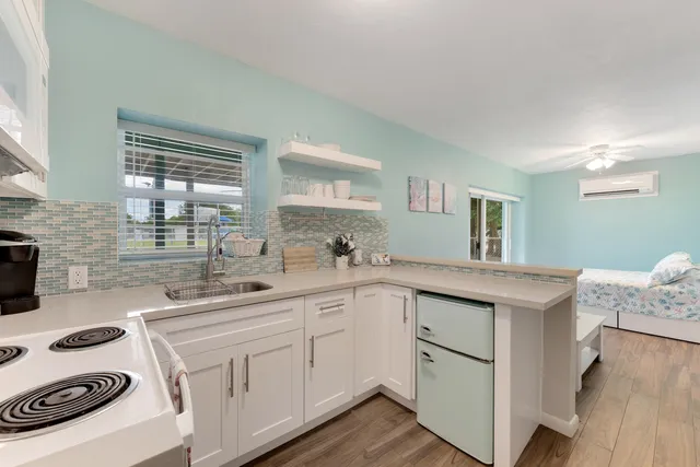 $995,000 | 134 Dove Creek Drive, Tavernier, FL 33070