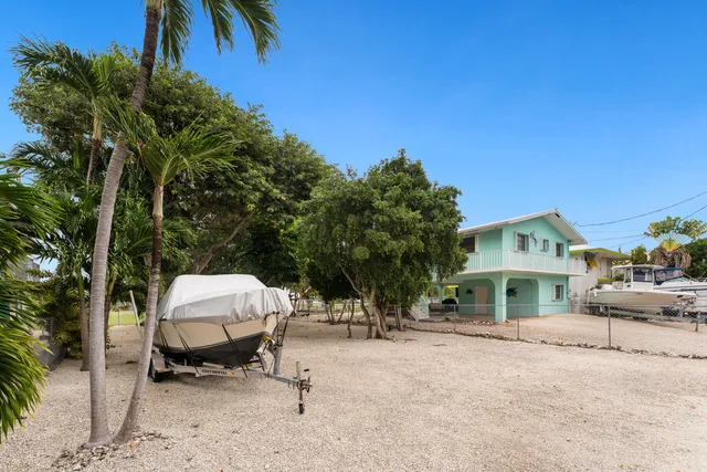 $995,000 | 134 Dove Creek Drive, Tavernier, FL 33070