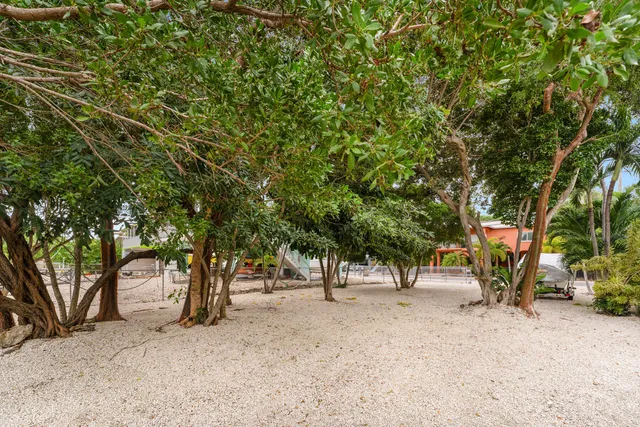 $995,000 | 134 Dove Creek Drive, Tavernier, FL 33070