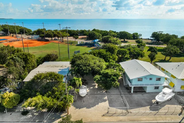 $995,000 | 134 Dove Creek Drive, Tavernier, FL 33070