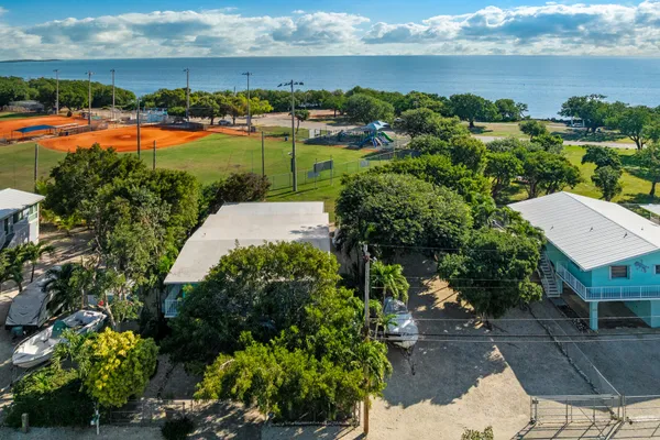 $995,000 | 134 Dove Creek Drive, Tavernier, FL 33070