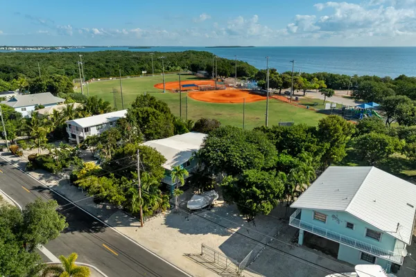 $995,000 | 134 Dove Creek Drive, Tavernier, FL 33070