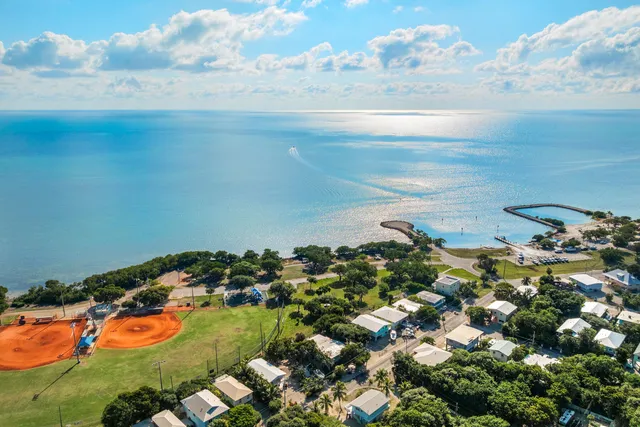 $995,000 | 134 Dove Creek Drive, Tavernier, FL 33070