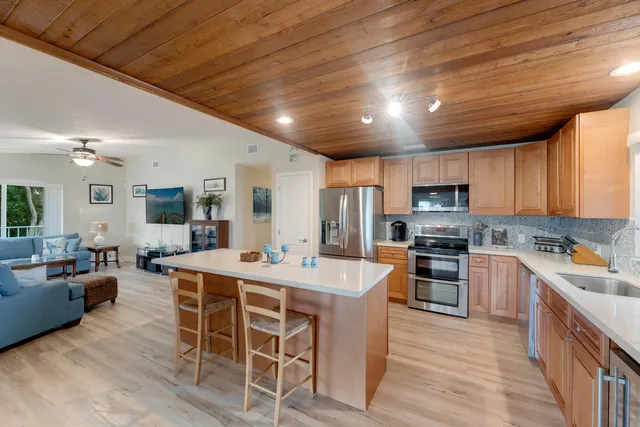 $995,000 | 134 Dove Creek Drive, Tavernier, FL 33070