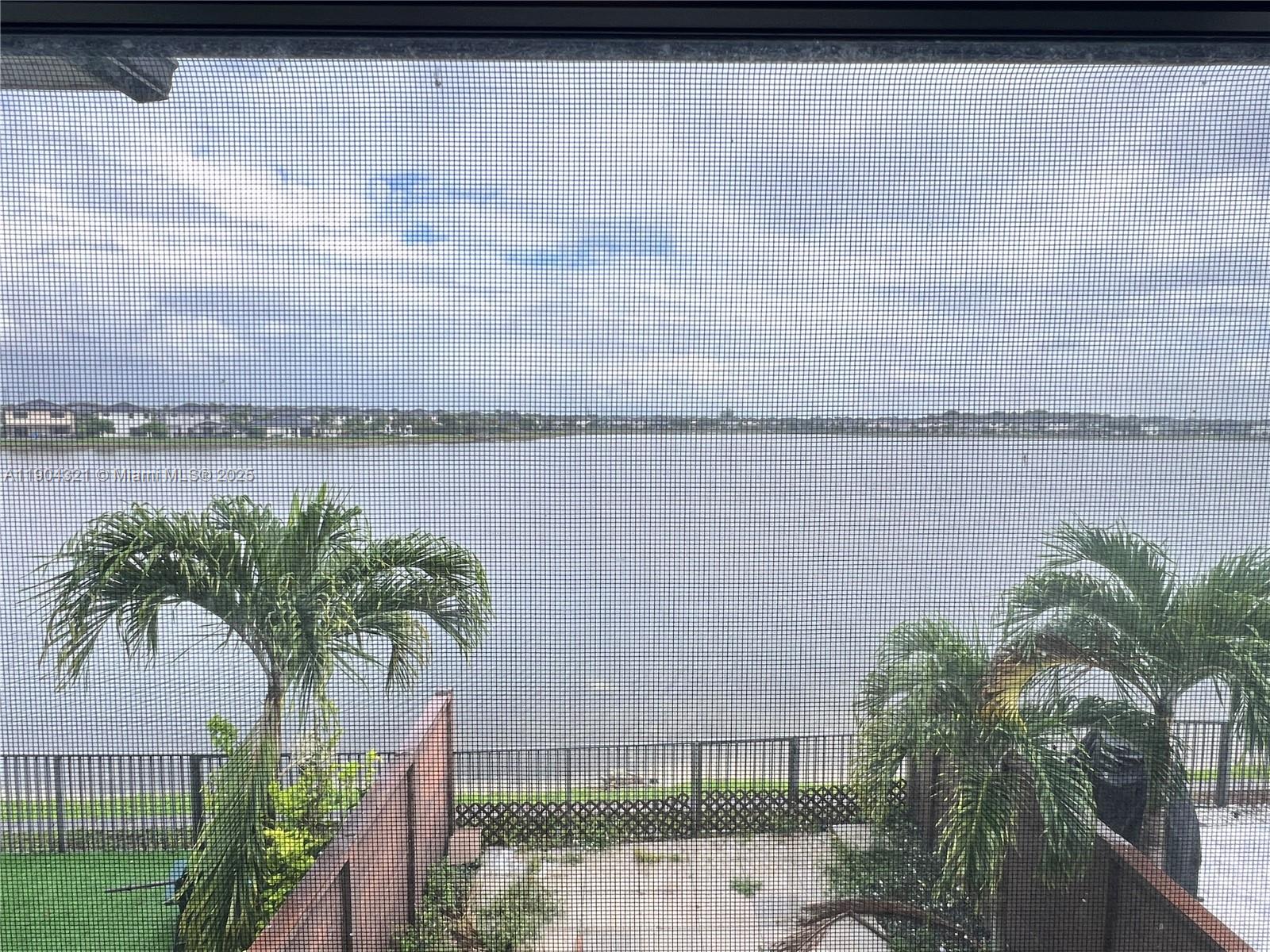 15861 Northwest 90th Court, Unit 15861 Miami Lakes, FL 33018 - Photo 22 of 31