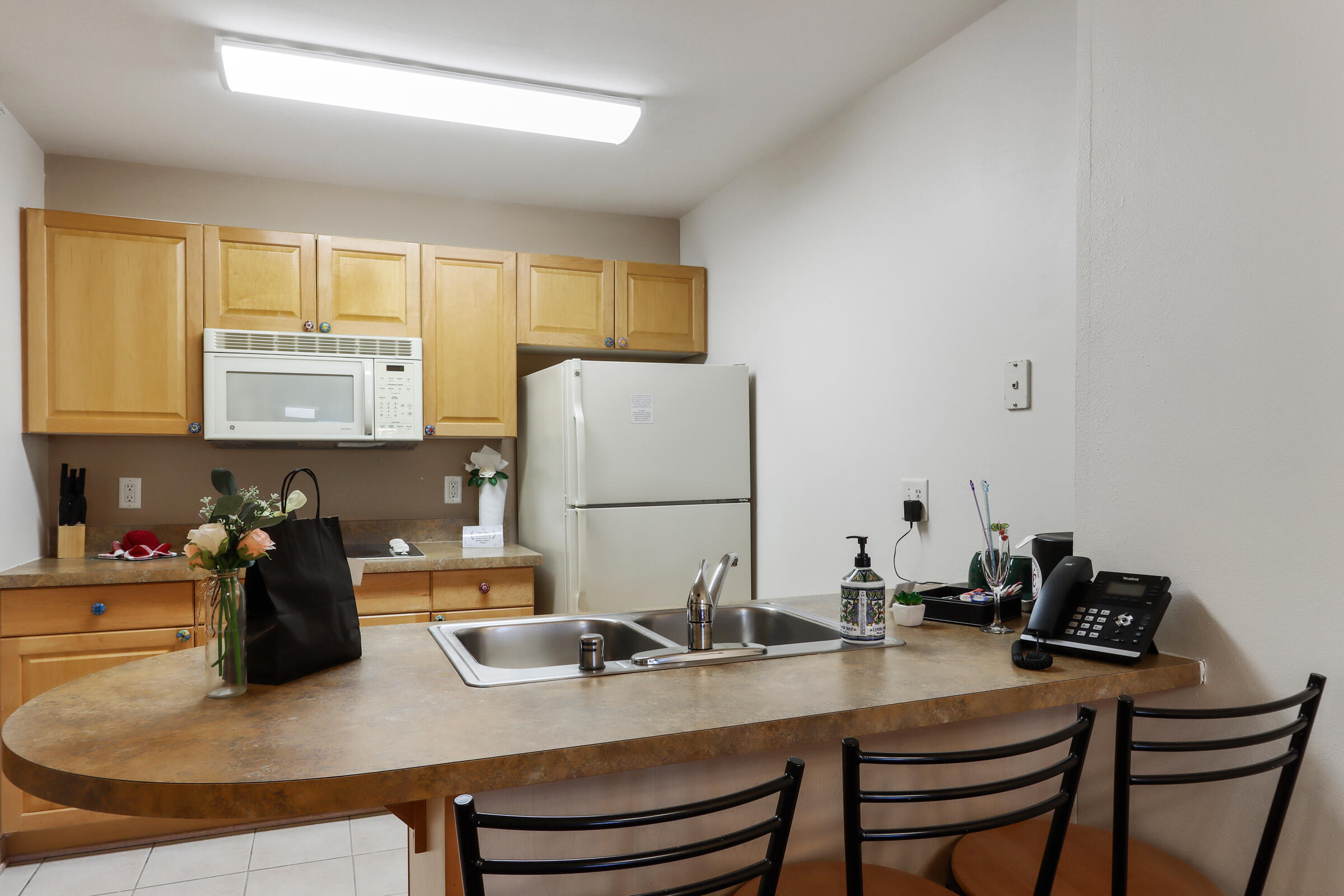 123 Center Street, Unit 301 Lake Geneva, WI 53147 - Photo 10 of 37 IMG_1978