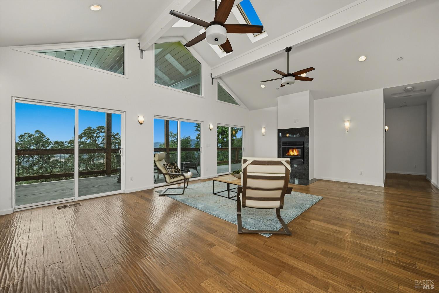 31000 Pine Mountain Road Cloverdale, CA 95425 - Photo 11 of 64 Great Room