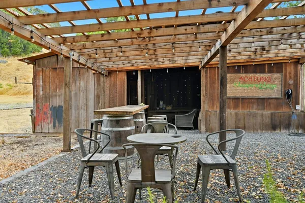 $1,875,000 | 31000 Pine Mountain Road, Cloverdale, CA 95425