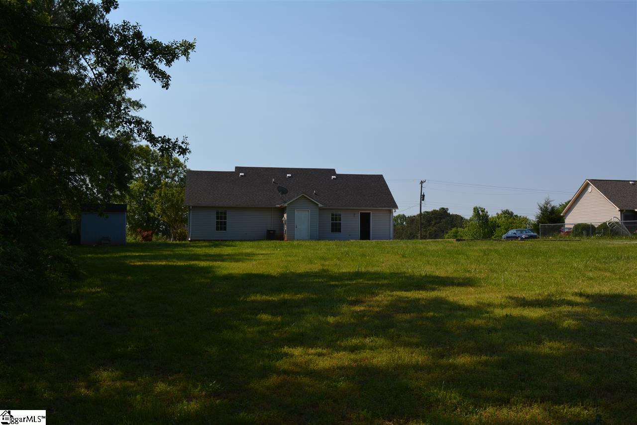1685 Highway 357 Lyman, SC 29365 - Photo 15 of 16 Gallery Image 15