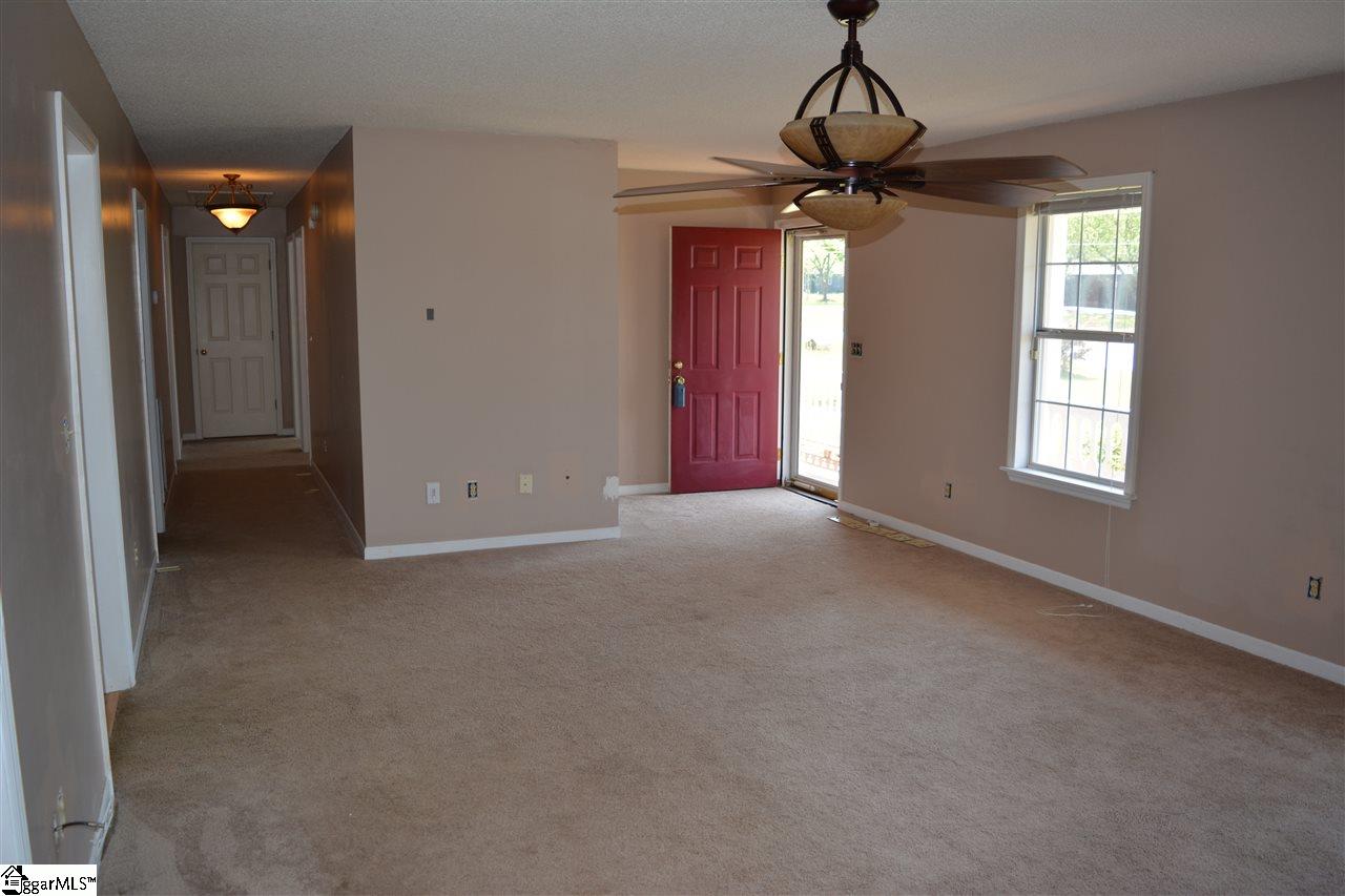 1685 Highway 357 Lyman, SC 29365 - Photo 5 of 16 Gallery Image 5