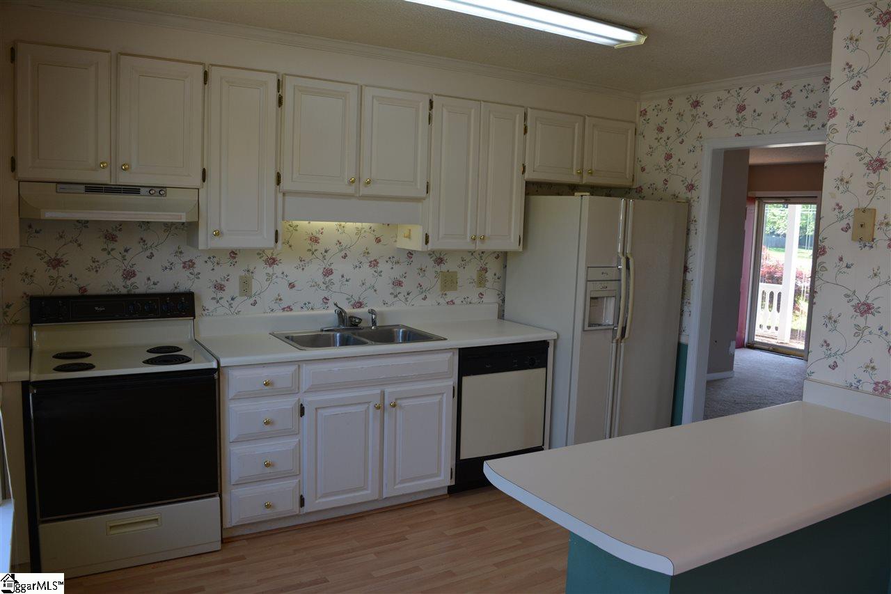 1685 Highway 357 Lyman, SC 29365 - Photo 7 of 16 Gallery Image 7