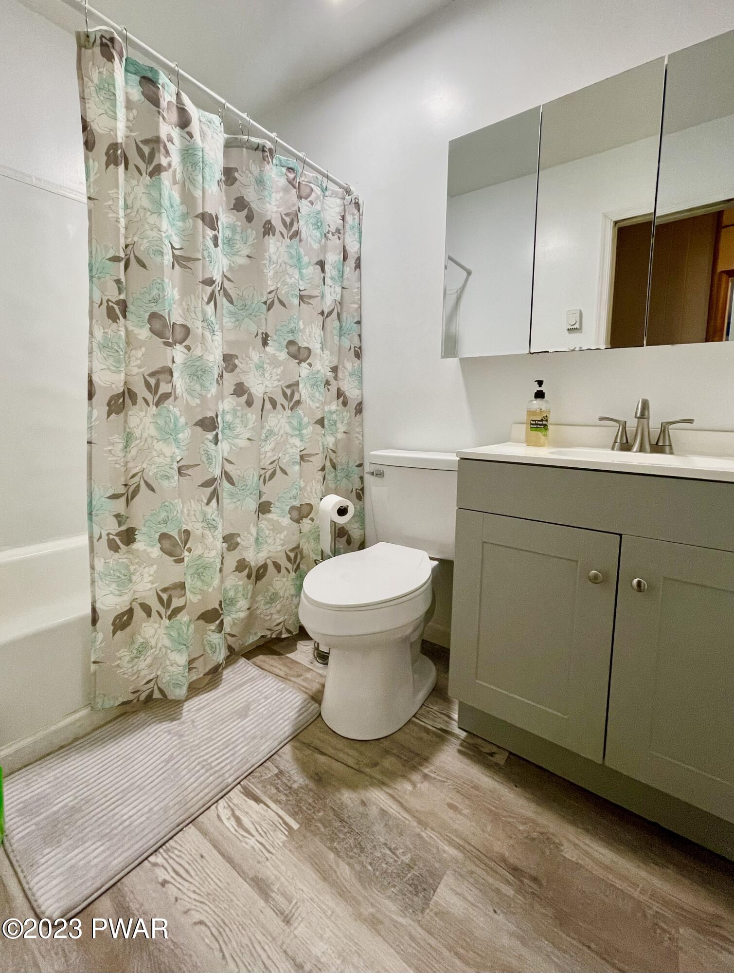 106 Rodeo Lane Hawley, PA 18428 - Photo 13 of 32