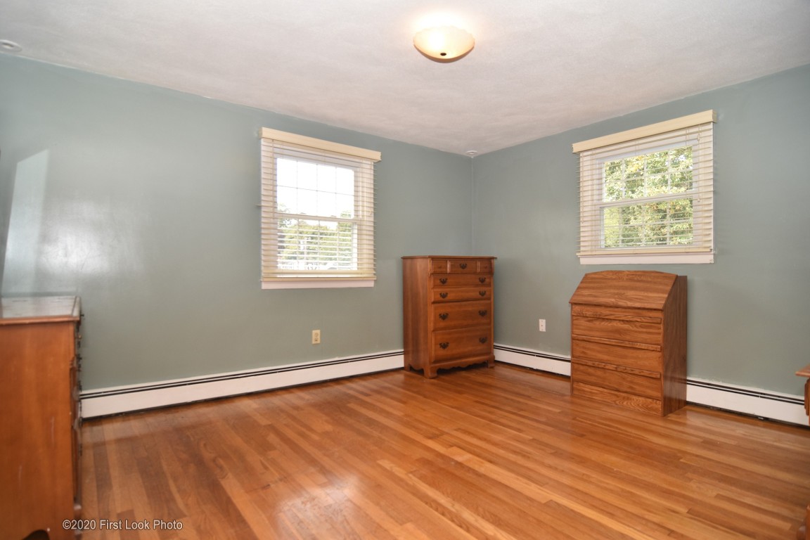 8 Floyd Road Warwick, RI 02888 - Photo 18 of 29 Gallery Image 18