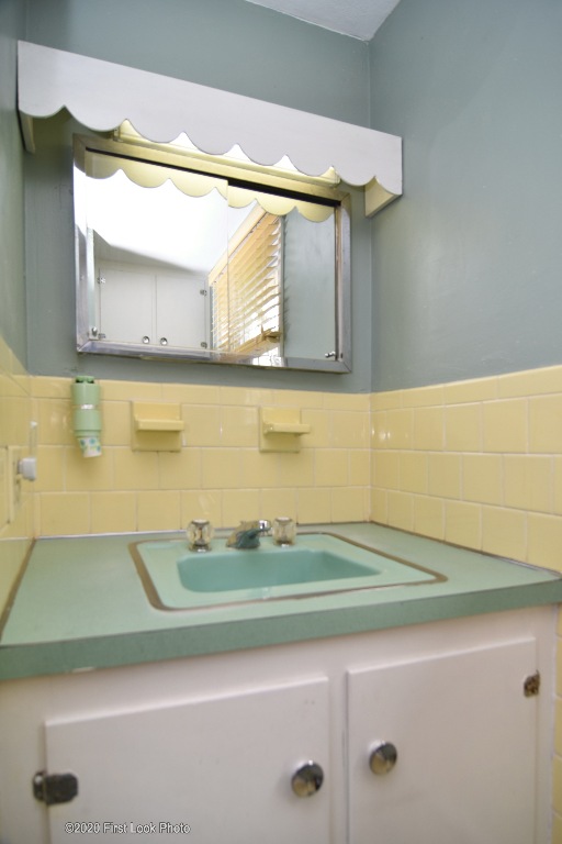 8 Floyd Road Warwick, RI 02888 - Photo 22 of 29 Gallery Image 22